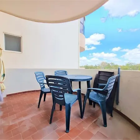Apartment With Pool Near Praia Da Rocha *